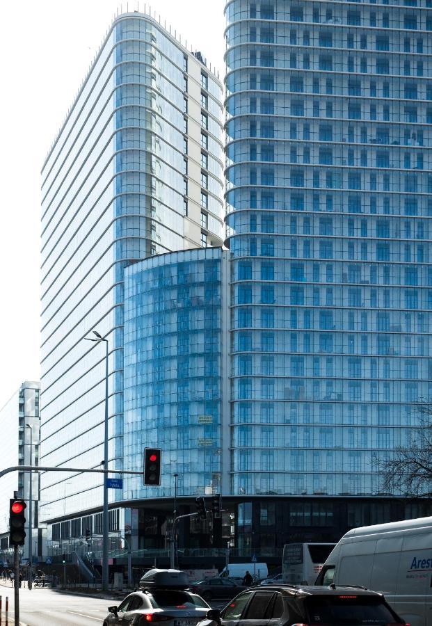 Kasprzaka 29 Bliska Wola Tower By Perfect Apart وارسو المظهر الخارجي الصورة